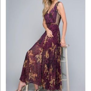 Women's Printed Pleated Maxi Dress